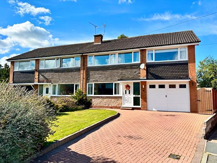 5 Bedroom Semi-detached House For Sale In Chetwynd Grove, Newport, TF10