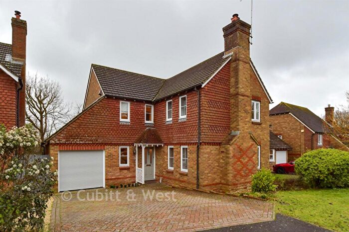 4 Bedroom Detached House For Sale In Rectory Close, Ashington, Pulborough, West Sussex, RH20