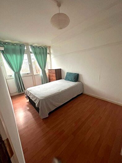4 Bedroom Maisonette To Rent In Bigland Street, London, E1