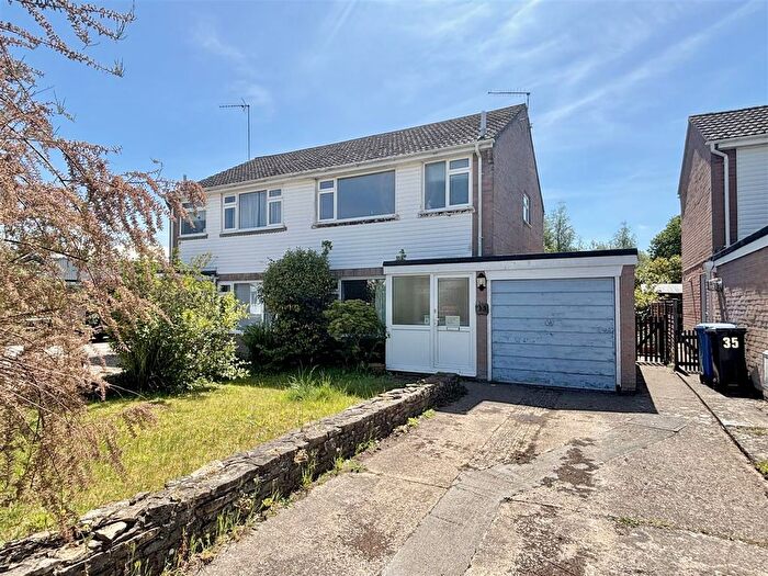 3 Bedroom Semi-Detached House For Sale In Border Road, Poole, BH16