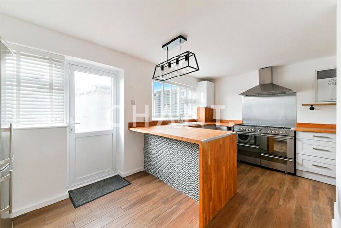 3 Bedroom Terraced House To Rent In Lord Street, Hoddesdon, Hertfordshire, EN11