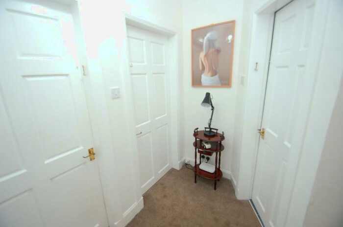 3 Bedroom Semi-Detached House For Sale In Maidland Road, Pollok, Glasgow, G53