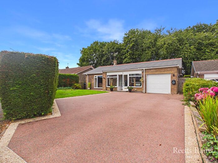 4 Bedroom Bungalow For Sale In Jenison Close, School Aycliffe, Newton Aycliffe, Durham, DL5