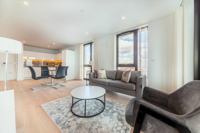 2 Bedroom Flat To Rent In Pinnacle House, Schooner Road, Royal Wharf, London, E16