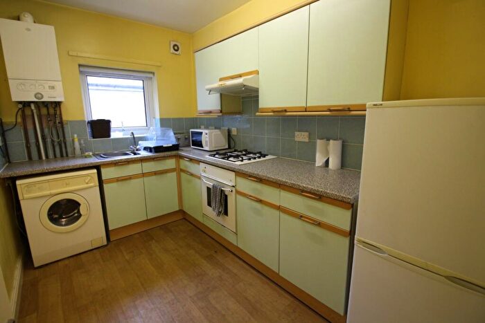 1 Bedroom Flat To Rent In George Court, Newport Road, Roath, CF24