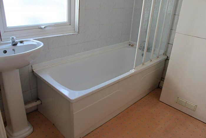 2 Bedroom Flat To Rent In Arundel Street, BN2