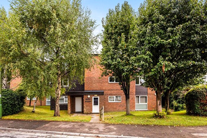 1 Bedroom Flat For Sale In Gilligan Close, Horsham, RH12
