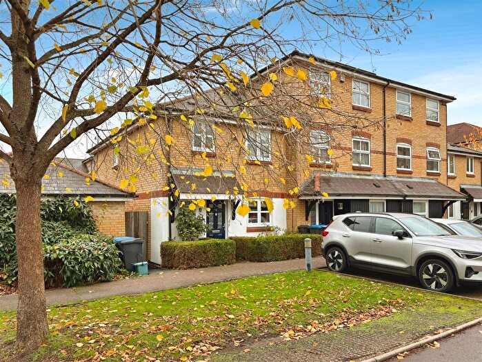 3 Bedroom End Terrace House For Sale In Mulready Walk, Apsley, HP3