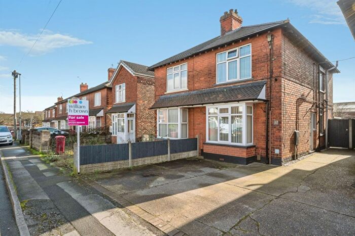 2 Bedroom Semi Detached House For Sale In Comforts Avenue, Scunthorpe, DN15