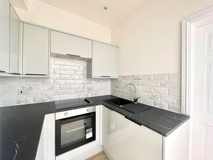 3 Bedroom End Of Terrace House For Sale In Nantgarw Road, Caerphilly, CF83