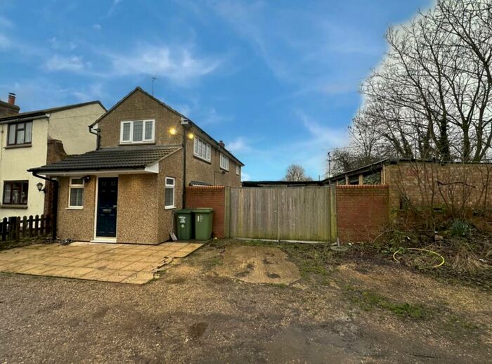 3 Bedroom House To Rent In Ivy Lane, Broughton, Aylesbury, HP22