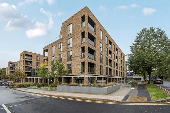 1 Bedroom Apartment To Rent In Walton-on-Thames, Surrey, KT12