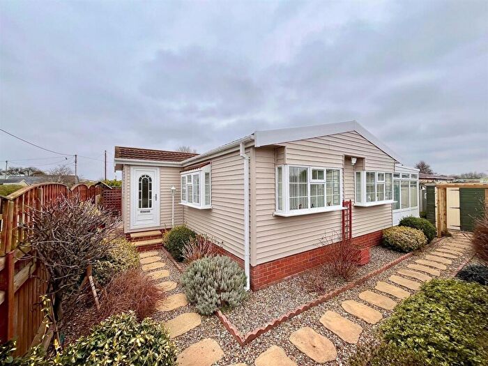3 Bedroom Detached Bungalow For Sale In St Thomas Road, Hemsby, NR29
