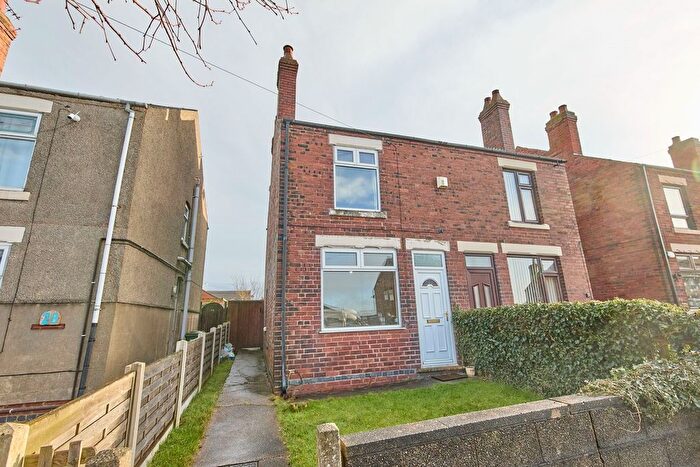 3 Bedroom Semi Detached House To Rent In Leamoor Avenue, Somercotes, DE55