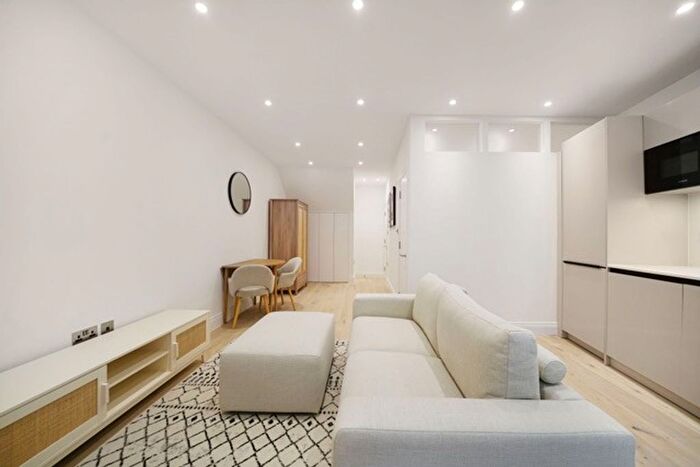 1 Bedroom Flat To Rent In Crawford Place, London, W1H