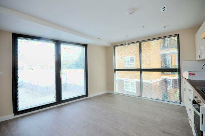 1 Bedroom Flat To Rent In Mintern Street, , Hoxton, London, N1