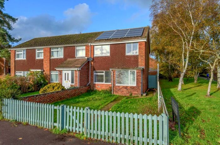 3 Bedroom End Of Terrace House To Rent In Stapleford Close, Romsey, Hampshire, SO51