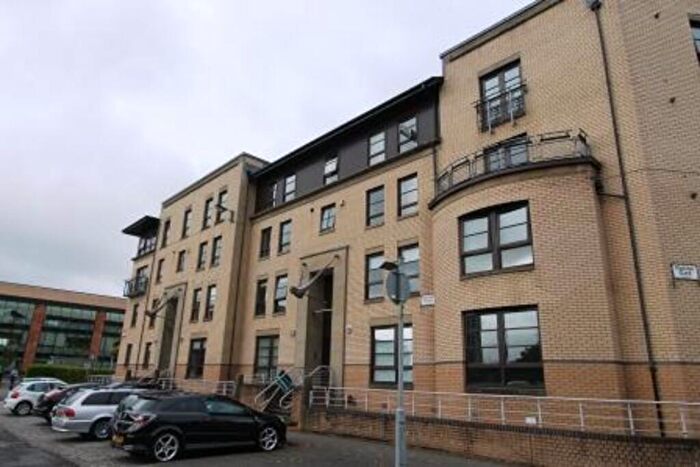 2 Bedroom Flat To Rent In Kidston Place, New Gorbals, G5