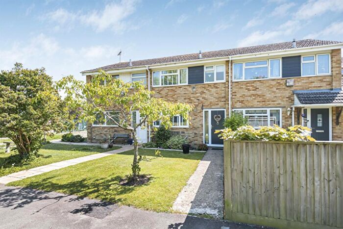 3 Bedroom Town House For Sale In Ragley Mews, Caversham Park, Reading, RG4