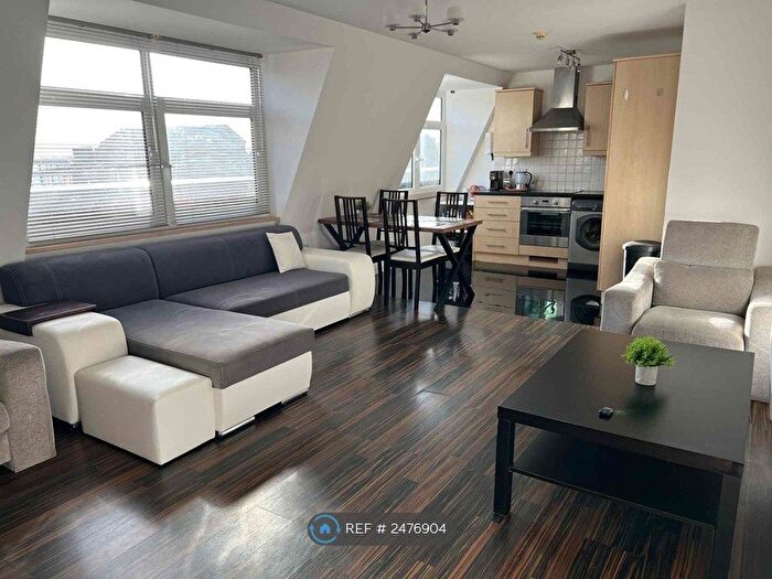 2 Bedroom Flat To Rent In Victoria Place, Bristol, BS5