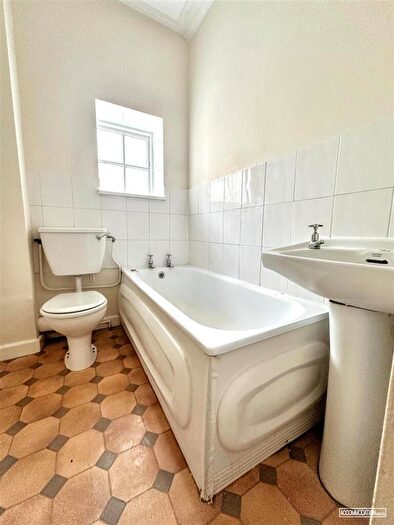 House To Rent In York Road, Montpelier, Bristol, BS6