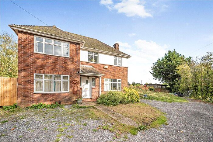 4 Bedroom Detached House For Sale In Berkeley Avenue, Reading, Berkshire, RG1