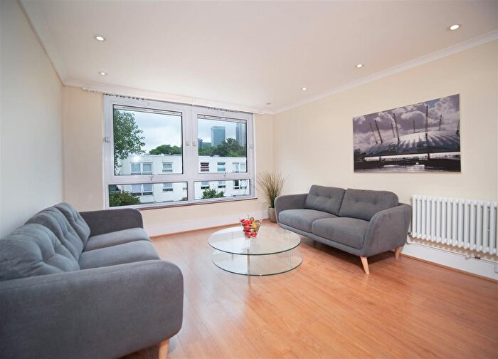 3 Bedroom Flat For Sale In Barleycorn Way, London, E14