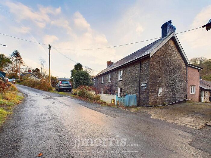 4 Bedroom Detached House For Sale In Velindre, Llandysul, SA44