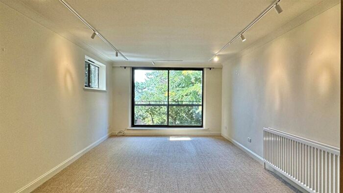 2 Bedroom Apartment To Rent In Belle Vue Road, Lower Parkstone, BH14