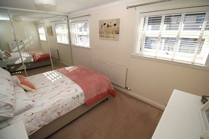 2 Bedroom Terraced House For Sale In Bridgend Road, Greenock, PA15