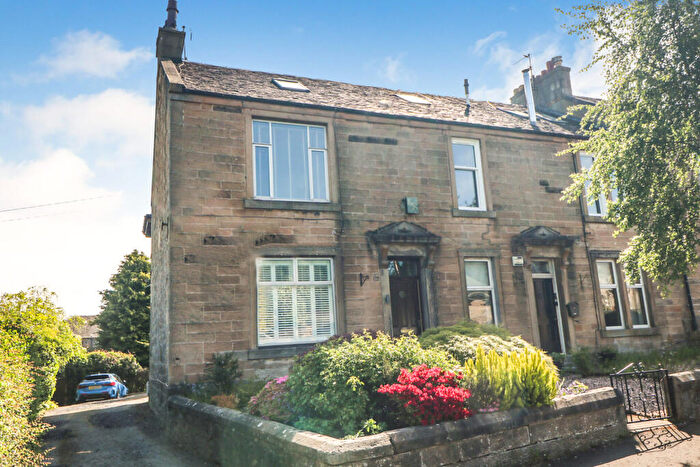 2 Bedroom Maisonette For Sale In , Woodlands Crescent, Falkirk, FK1