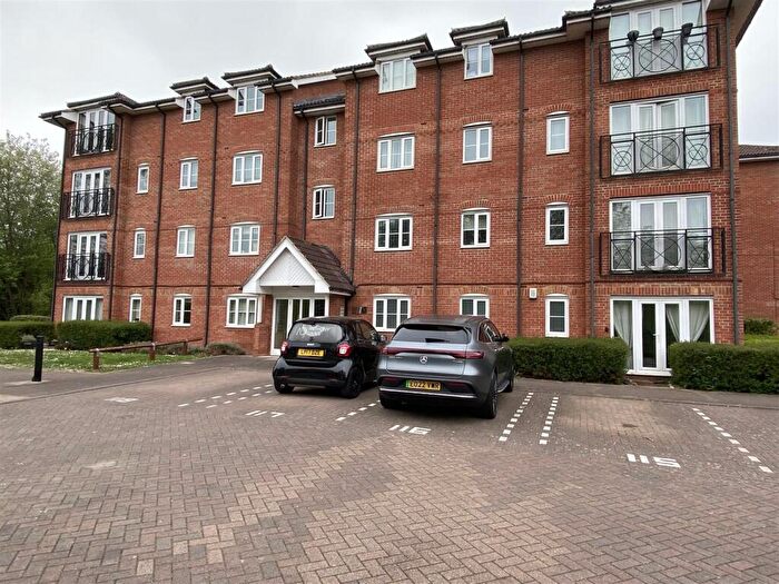 2 Bedroom Apartment To Rent In Winnipeg Way, Turnford, EN10