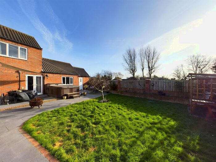5 Bedroom Detached House For Sale In Foster Close, Timberland, LN4
