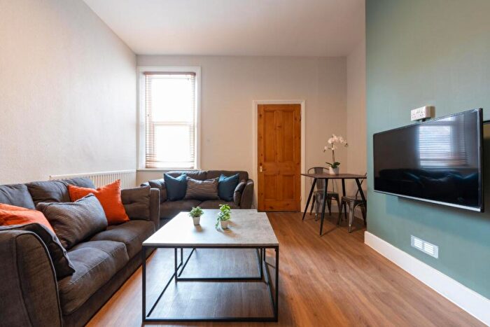 2 Bedroom Terraced House To Rent In Doncaster Road, Newcastle, NE2
