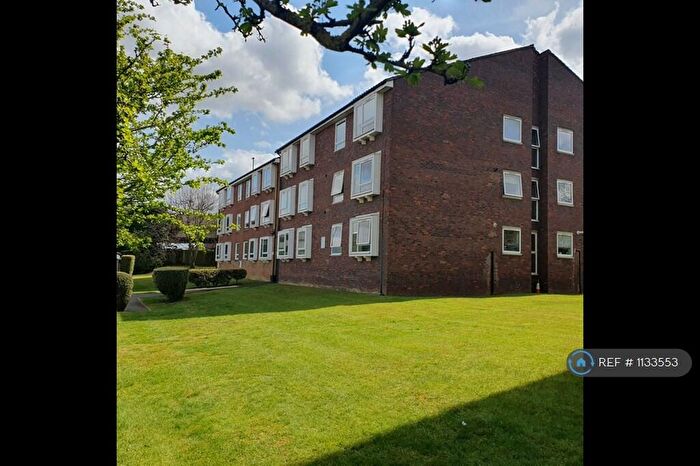 1 Bedroom Flat To Rent In Carisbrooke Court, Cheam, Sutton, SM2