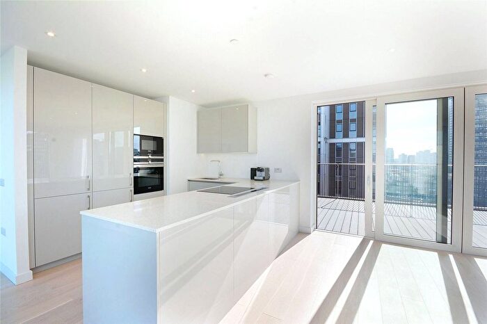 1 Bedroom Flat To Rent In Deacon Road, Elephant And Castle, London, SE17