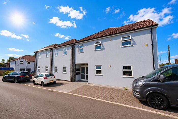 3 Bedroom Flat To Rent In Gloucester Road, Patchway, Bristol, BS34