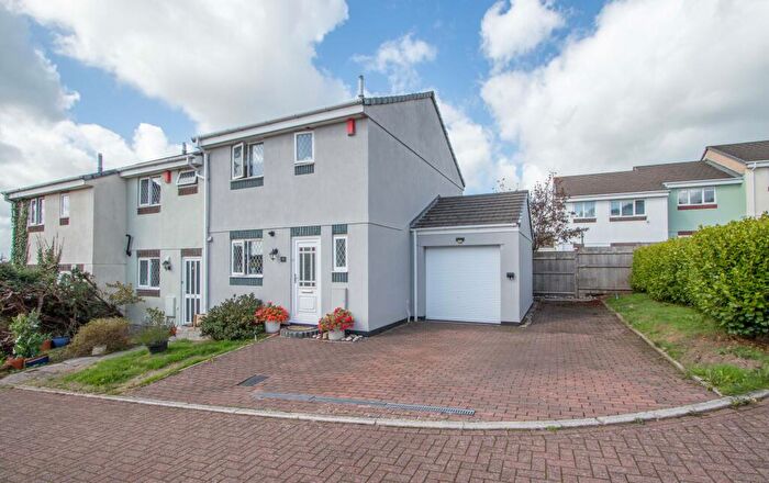 3 Bedroom Semi Detached House For Sale In Tamar Close, Bere Alston, PL20