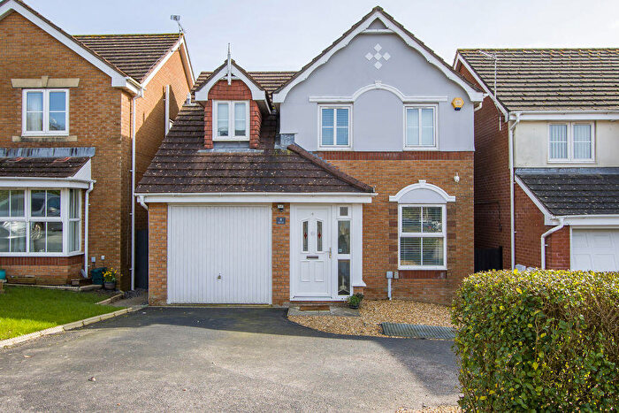 3 Bedroom Detached House For Sale In Suran Y Gog, Pencoedtre, Barry, CF63