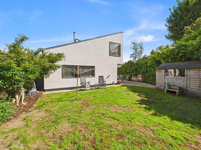 5 Bedroom Detached House For Sale In Jubilee Road, Portslade, BN41