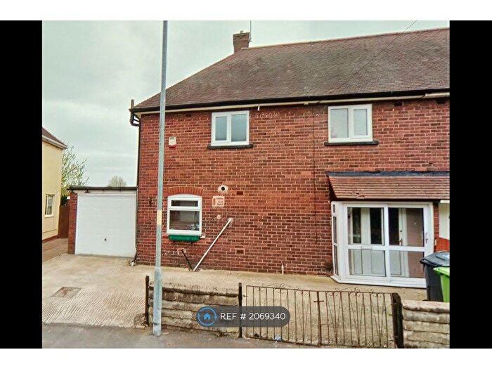 3 Bedroom End Of Terrace House To Rent In Victory Avenue, Wednesbury, WS10