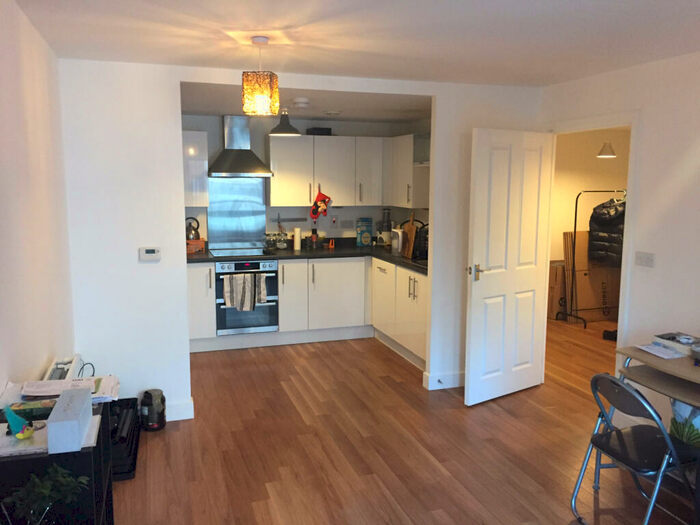 1 Bedroom Apartment To Rent In Honour Gardens, Barking, London, RM8