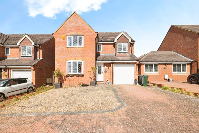 4 Bedroom Detached House For Sale In Thellusson Way, Rickmansworth, WD3