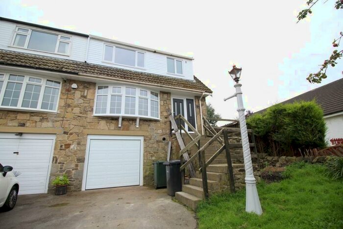 3 Bedroom Semi-Detached House To Rent In High Spring Road, Keighley, BD21