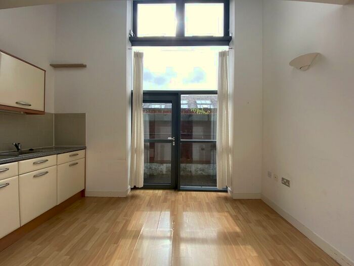 2 Bedroom Apartment To Rent In The Sorting House, Newton Street, M1