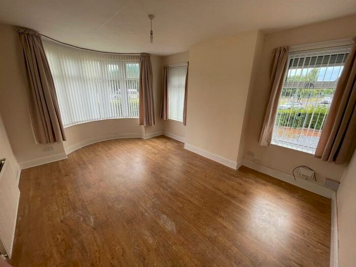 2 Bedroom Bungalow To Rent In Ganstead Lane, Bilton, HU11