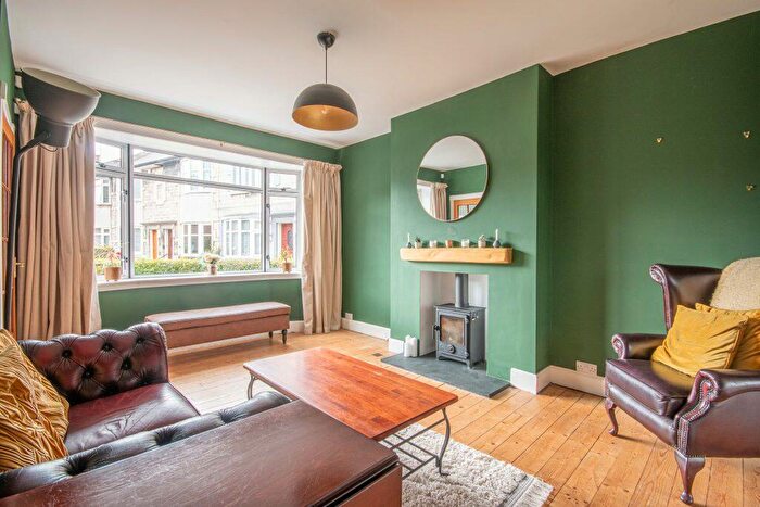 2 Bedroom Flat To Rent In L – Logie Green Loan, Edinburgh, EH7