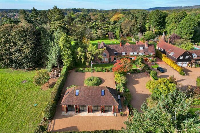 6 Bedroom Property For Sale In London Road, Westerham, TN16