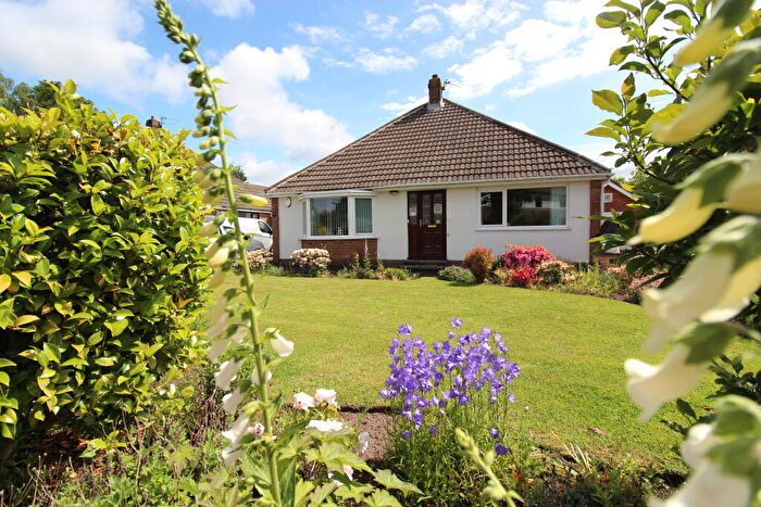 3 Bedroom Detached Bungalow For Sale In St. Andrews Close, Leyland, PR25