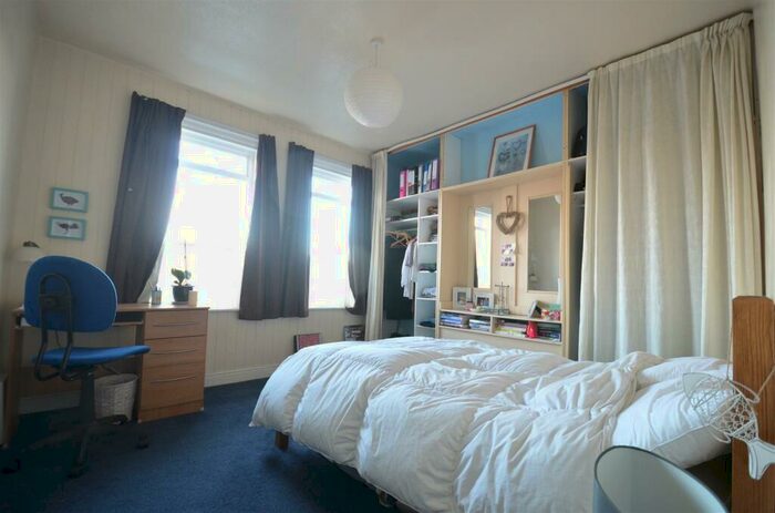 4 Bedroom Terraced House To Rent In Warwards Lane, Selly Oak, B29